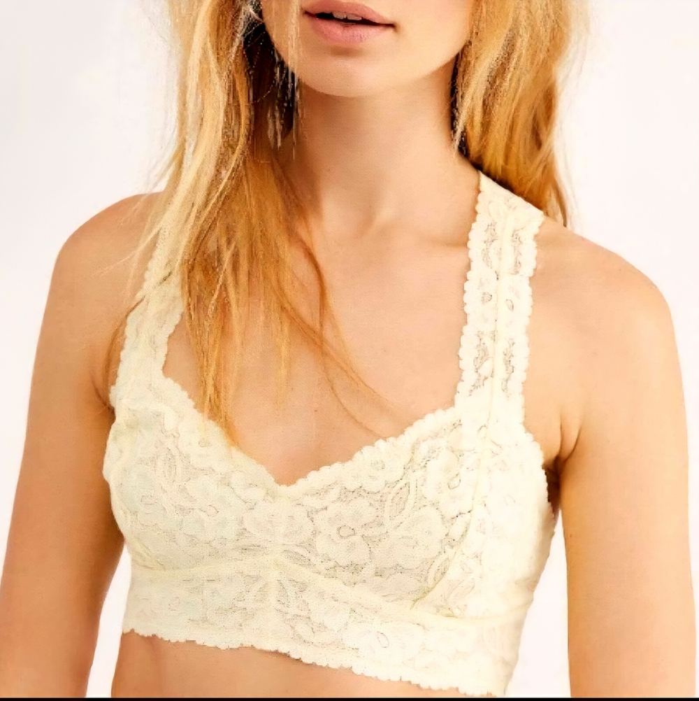 Free People Intimately Galloon Lace Racerback Bralette in Soft Cream Small